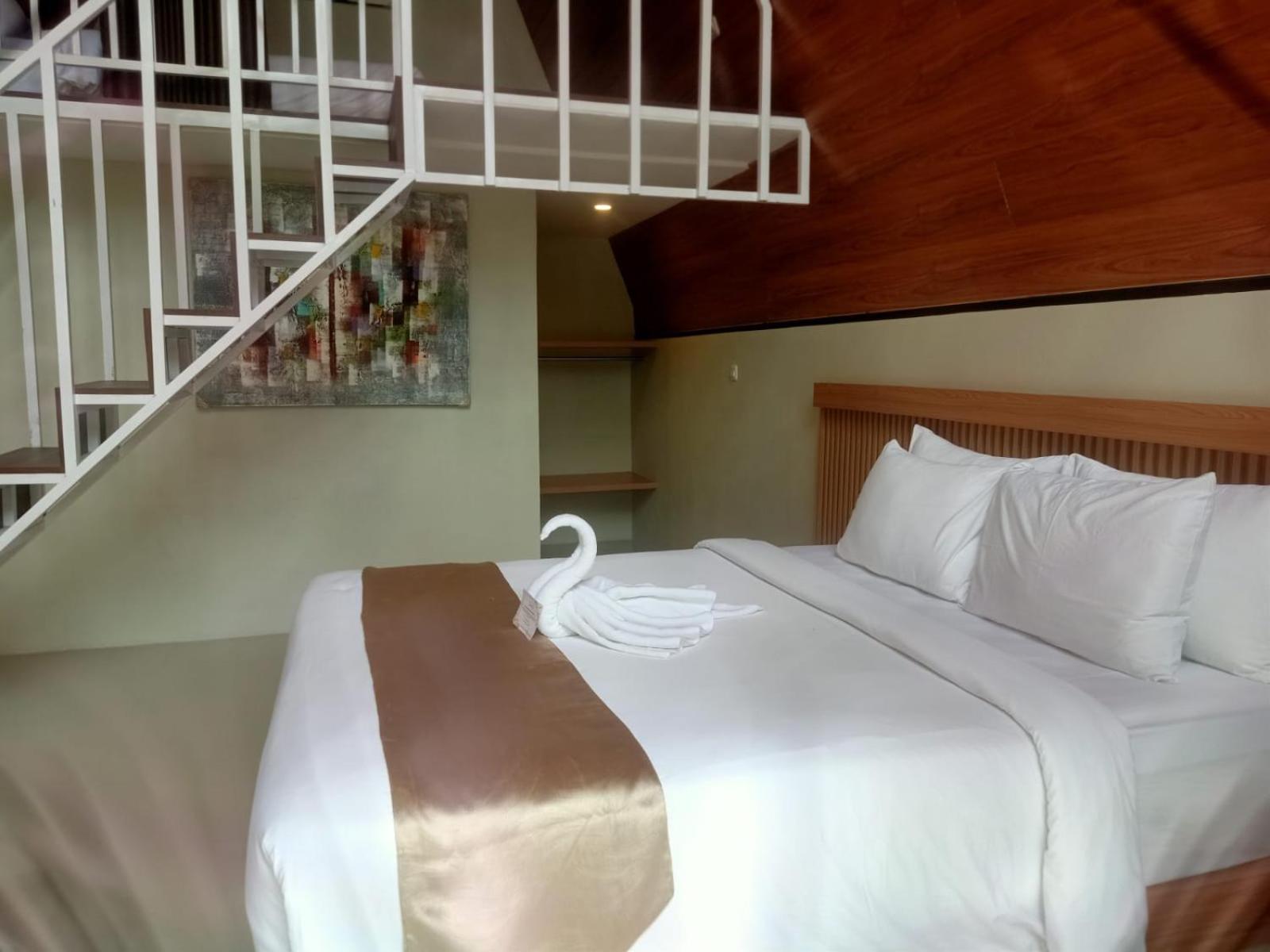 The Central Lovina Hotel & Restaurant Экстерьер фото